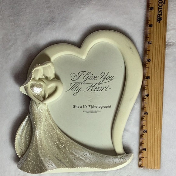 “I Give You My Heart” 5x7 Cream Picture Frame - Picture 4 of 7